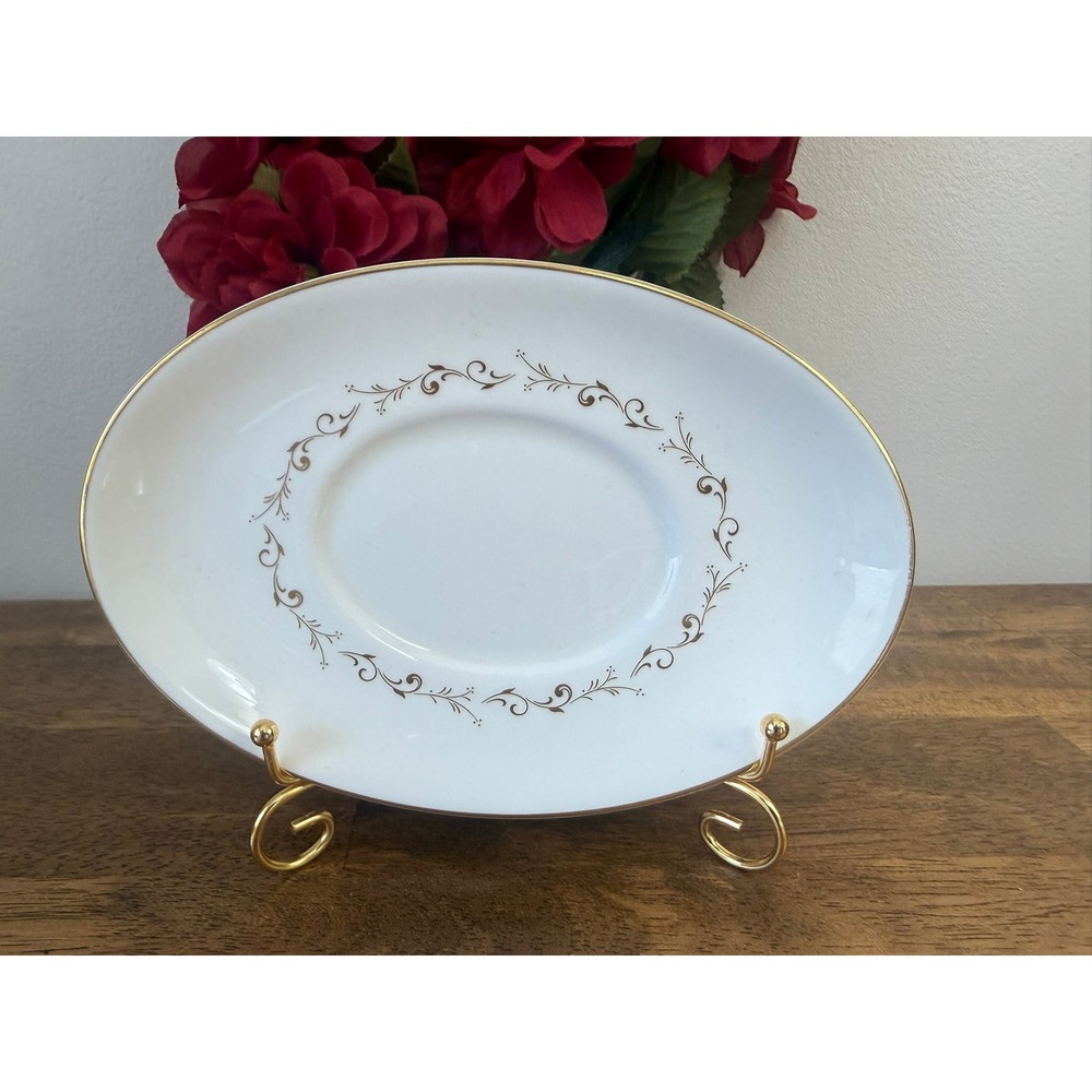 Royal Doulton‎ De Lamerie H4968 Gravy Boat Underplate Gold Scroll Bone China